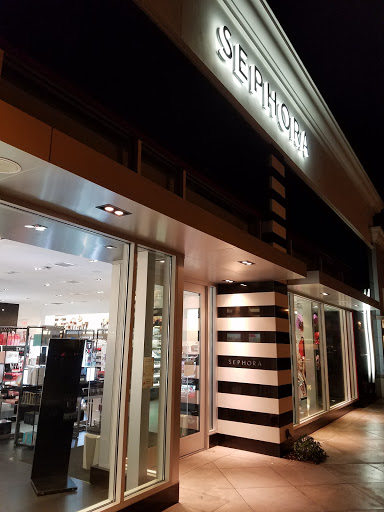 Cosmetics Store «SEPHORA», reviews and photos, 4766 Admiralty Way C1-3, Marina Del Ray, CA 90202, USA