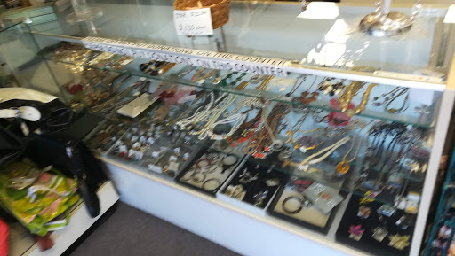 Thrift Store «Arc of Atlantic County», reviews and photos, 6409 Ventnor Ave, Ventnor City, NJ 08406, USA