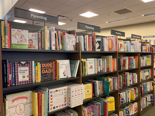 Book Store «Barnes & Noble Booksellers Fredericksburg/ Central Park», reviews and photos, 1220 Carl D. Silver Parkway, Fredericksburg, VA 22401, USA