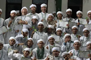 Pondok Pesantren Rasyidiyah Khalidiyah image