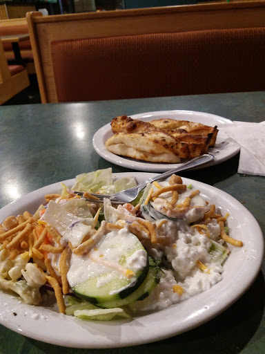 Pizza Restaurant «Round Table Pizza», reviews and photos, 1278 Stabler Ln, Yuba City, CA 95993, USA