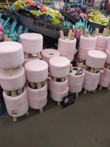 Variety Store «Five Below», reviews and photos, 846 Pelham Pkwy, Pelham, NY 10803, USA