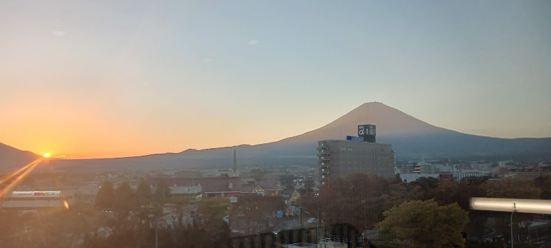 中日本高速道路（株）御殿場保全・サービスセンター