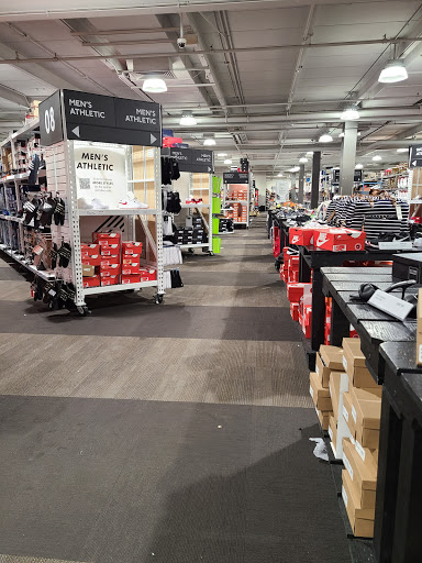 Shoe Store «DSW Designer Shoe Warehouse», reviews and photos, 2500 Central Park Ave, Yonkers, NY 10710, USA