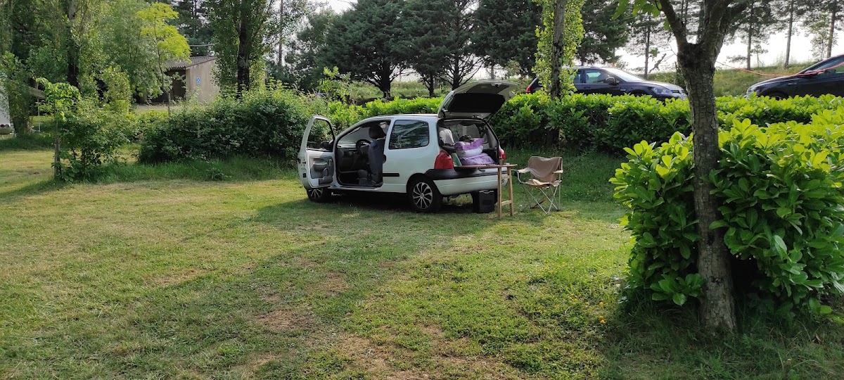 Camping lac de Régambert à Salles-sur-l'Hers (Aude 11)