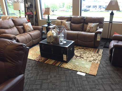 Furniture Store «La-Z-Boy Furniture Galleries», reviews and photos, 100 Quinn Dr, Pittsburgh, PA 15275, USA