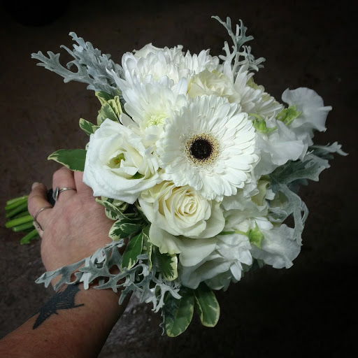 Florist «Garden of Eden Flower Shop, Pennsville», reviews and photos, 199 N Broadway, Pennsville, NJ 08070, USA