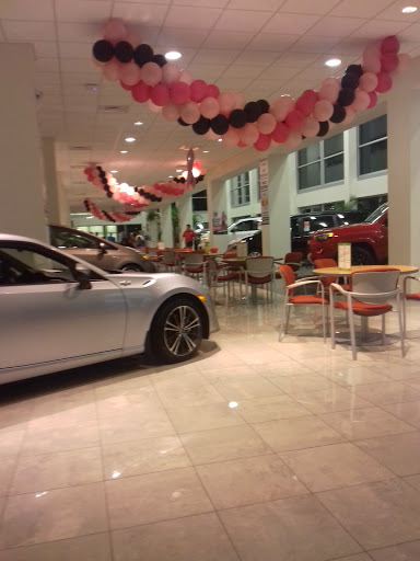 Toyota Dealer «AutoNation Toyota Weston», reviews and photos, 4050 Weston Rd, Davie, FL 33331, USA