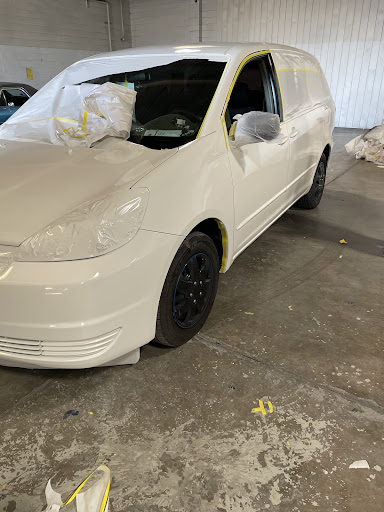 Auto Body Shop «Maaco Collision Repair & Auto Painting», reviews and photos, 27592 Camino Capistrano, Laguna Niguel, CA 92677, USA