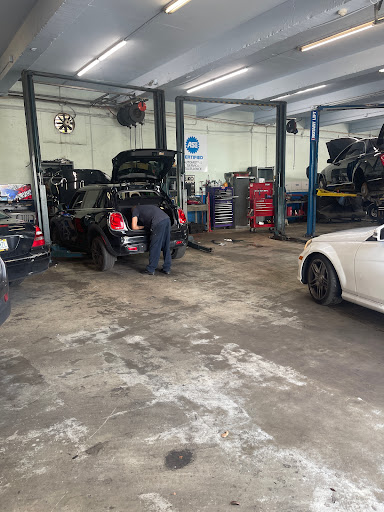 Auto Repair Shop «Jumbo Automotive Inc.», reviews and photos, 1205 N 21st Ave, Hollywood, FL 33020, USA