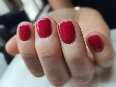 Les ongles d Angèle à Esbly