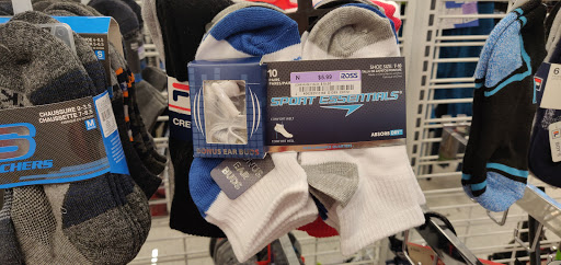 Clothing Store «Ross Dress for Less», reviews and photos, 3201 Eastway Dr, Charlotte, NC 28205, USA