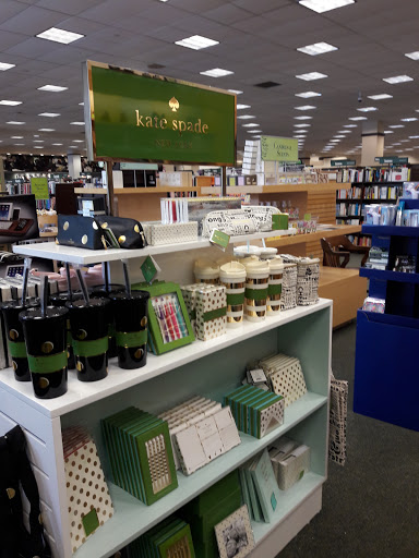 Book Store «Barnes & Noble», reviews and photos, 1076 Post Rd E, Westport, CT 06880, USA
