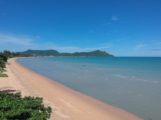 Bang Saray Beach