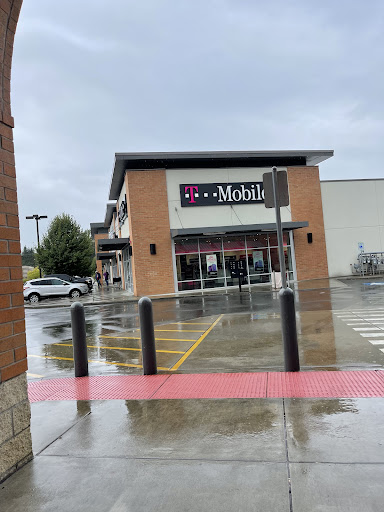 Cell Phone Store «T-Mobile», reviews and photos, 704 Trosper Rd SW #126, Tumwater, WA 98512, USA