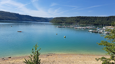 Parking lac de Vouglans à Orgelet