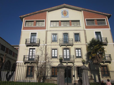 Colegio de los Mercedarios Paskual Abaroa Etorbidea, 1, 48280 Lekeitio, Biscay, España
