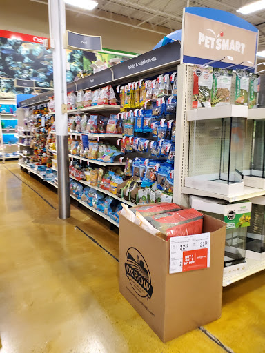 Pet Supply Store «PetSmart», reviews and photos, 976 IL-59, Aurora, IL 60504, USA