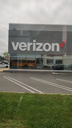 Cell Phone Store «Verizon», reviews and photos, 333 NJ-18, East Brunswick, NJ 08816, USA