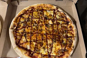Pizza Omario image