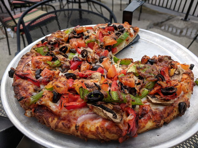 #4 best pizza place in Leavenworth - Rudloof's Pizza Und Brats