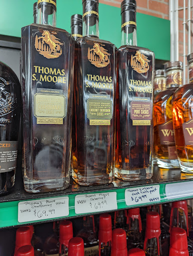 Liquor Store «Pearl Street Beverage», reviews and photos, 240 Pearl St, Burlington, VT 05401, USA