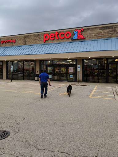 Pet Supply Store «Petco Animal Supplies», reviews and photos, 403 N 8th St, West Dundee, IL 60118, USA