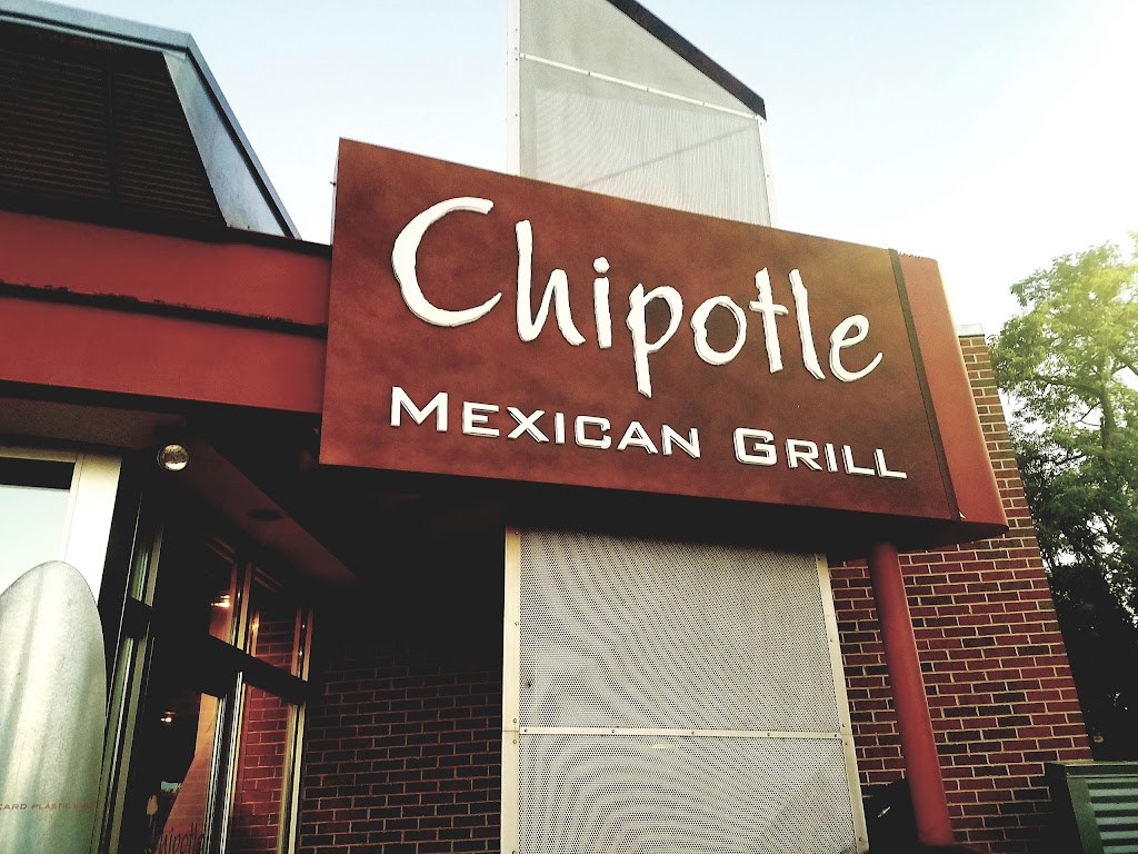 Chipotle Mexican Grill 22044