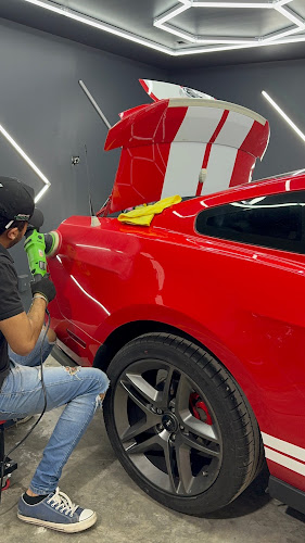 RennSport Tech Garage Del Valle