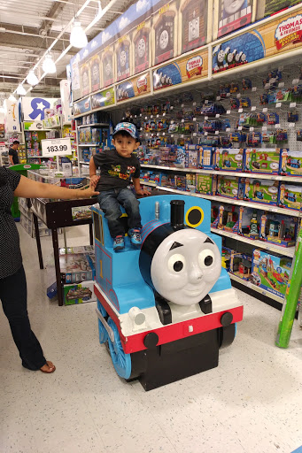 Movie Theater «College Point Multiplex Cinemas», reviews and photos, 2855 Ulmer St, Flushing, NY 11354, USA