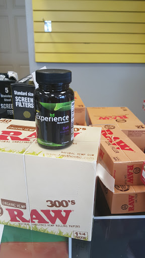 Vaporizer Store «Lil Buddha Vapor & Smoke Shop», reviews and photos, 6916 Big Bend Rd, Gibsonton, FL 33534, USA