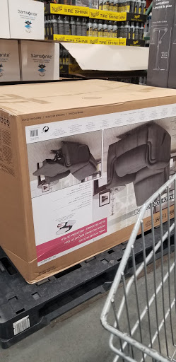 Shopping Mall «Argyle Square Shopping Center», reviews and photos, 8315 SW Jack Burns Blvd, Wilsonville, OR 97070, USA