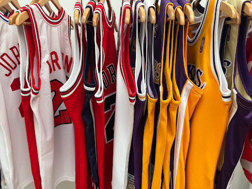 Shoe Store «Corporate», reviews and photos, 2643 Erie Ave, Cincinnati, OH 45208, USA