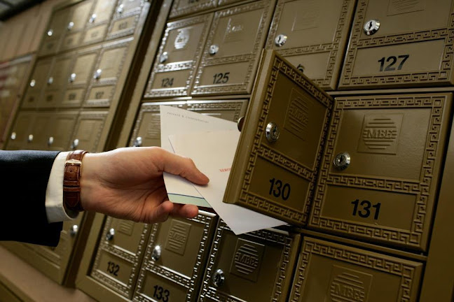 Mail Boxes Etc. Waterloo - London