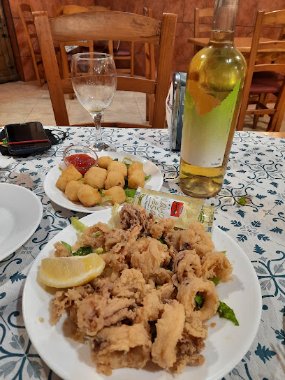 Restaurante A la mesa - C. de Pío Baroja, 13, 30510 Yecla, Murcia, Spain