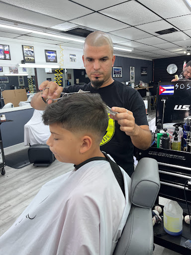 Barber Shop «His City Barber Shop», reviews and photos, 9151 Taft St, Pembroke Pines, FL 33024, USA