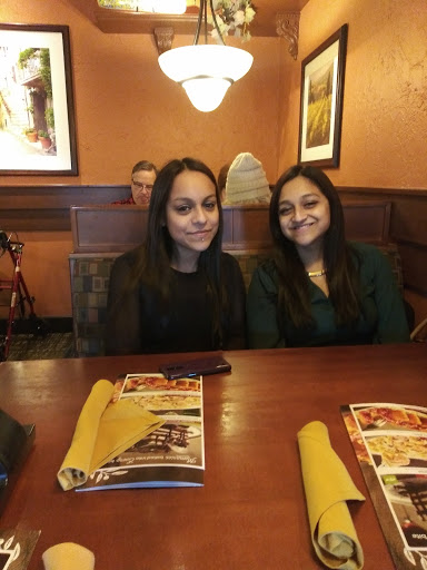 Shopping Mall «Southpoint Shopping Center», reviews and photos, E Palatine Rd & Rand, Arlington Heights, IL 60004, USA