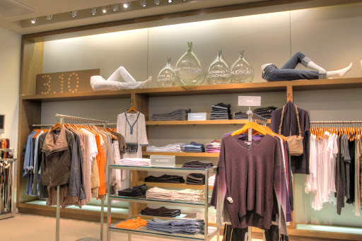 Department Store «Marios», reviews and photos, 833 SW Broadway, Portland, OR 97205, USA