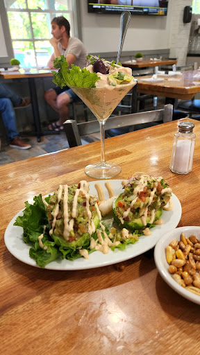 Shopping Mall «Village Centre», reviews and photos, 776 Walker Rd, Great Falls, VA 22066, USA