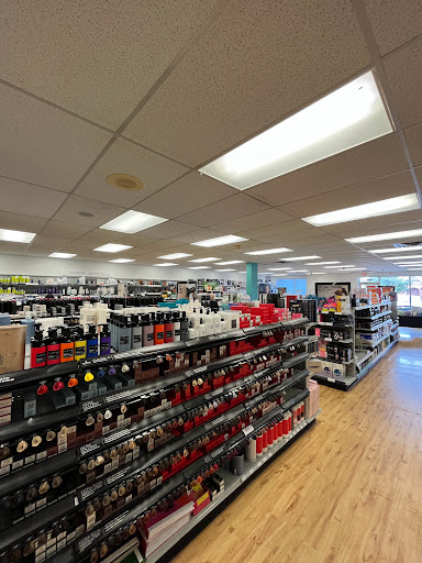 Beauty Supply Store «CosmoProf», reviews and photos, 7267 Pearl Rd, Cleveland, OH 44130, USA