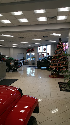 Car Dealer «Gurnee Chrysler Jeep Dodge Ram», reviews and photos, 7255 Grand Ave, Gurnee, IL 60031, USA