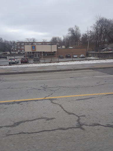 Supermarket «ALDI», reviews and photos, 6415 Troost Ave, Kansas City, MO 64131, USA