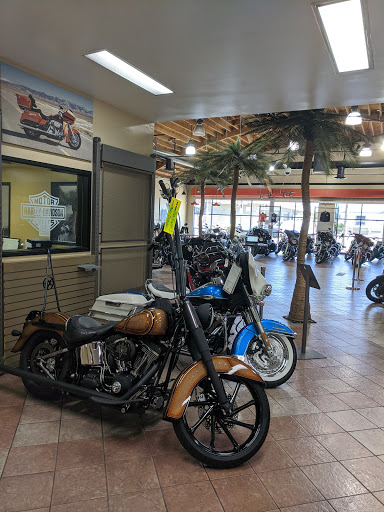 Harley-Davidson Dealer «California Harley-Davidson», reviews and photos, 1517 Pacific Coast Hwy, Harbor City, CA 90710, USA