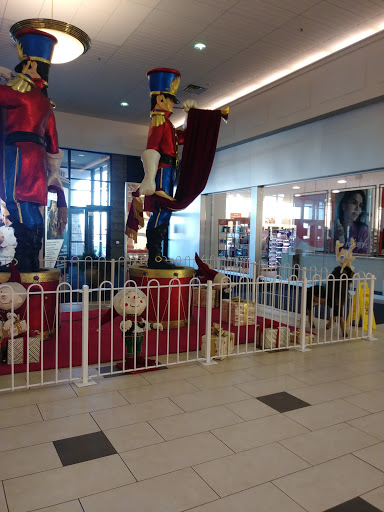 Shopping Mall «Kennedy Mall», reviews and photos, 555 John F Kennedy Rd, Dubuque, IA 52002, USA