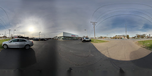 Used Car Dealer «Davenport Used Car Superstore», reviews and photos, 4618 N Brady St, Davenport, IA 52806, USA