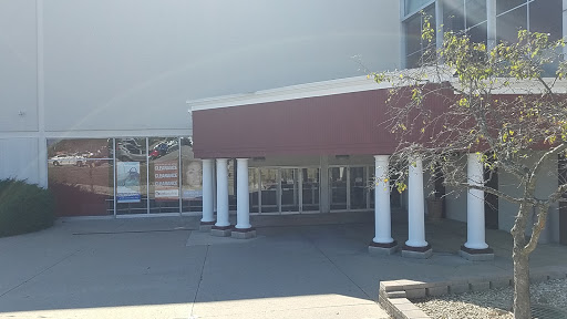 Clothing Store «Burlington Coat Factory», reviews and photos, 6875 Southland Dr, Middleburg Heights, OH 44130, USA