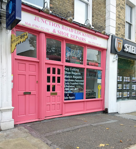 Reviews of Junction road locksmith and Shoe repair in London - Locksmith