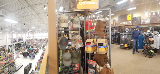 Animal Feed Store «Wilco Farm Store», reviews and photos, 1905 NE Four Acre Pl, Corvallis, OR 97330, USA