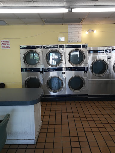Laundromat «Sunshine Coin Laundry», reviews and photos, 700 W Livingston St, Orlando, FL 32805, USA