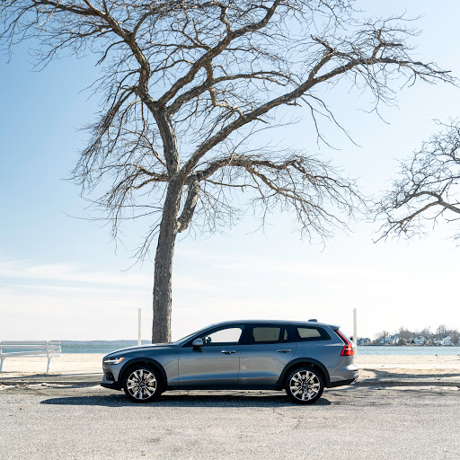 Car Dealer «Riley Volvo Cars Stamford», reviews and photos, 107 Myrtle Ave, Stamford, CT 06902, USA